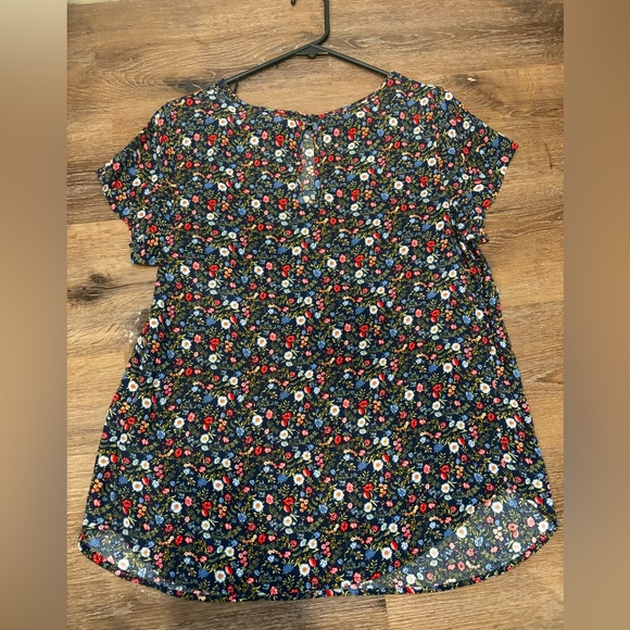 H&M Floral Maternity Top Size M - Picture 2 of 3
